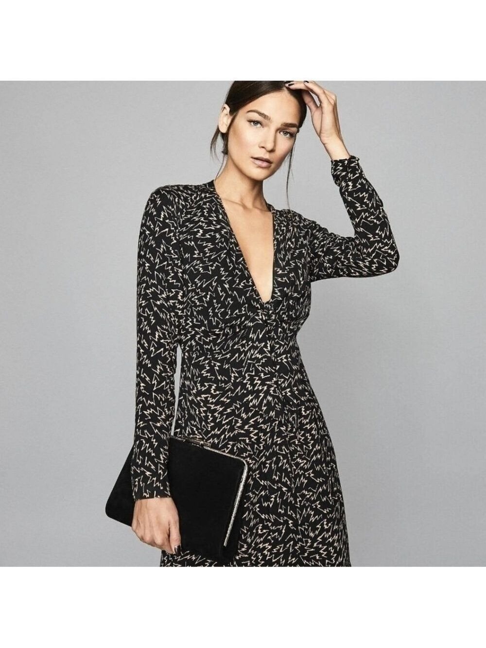Reiss Julia Plunge Front Printed Mini Dress | Quiet Luxury Old Money | US 2 0147 - Picture 2 of 9